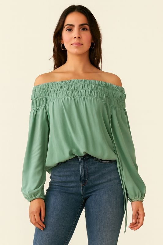 Blusa Verde Oliva con Escote Descubierto y Mangas Largas