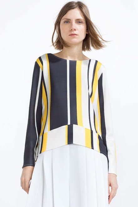 Blusa de manga larga con patrón de rayas verticales