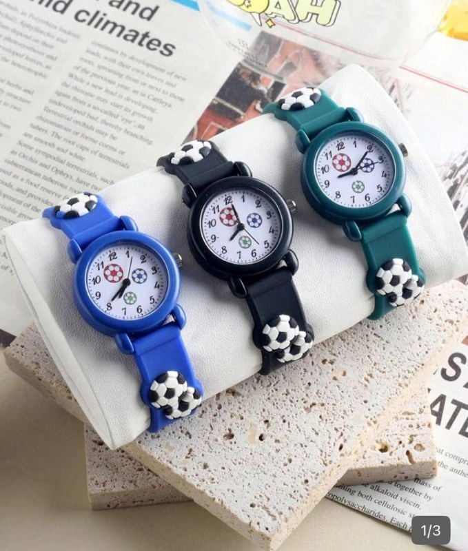 Reloj para niños con diseño de fútbol