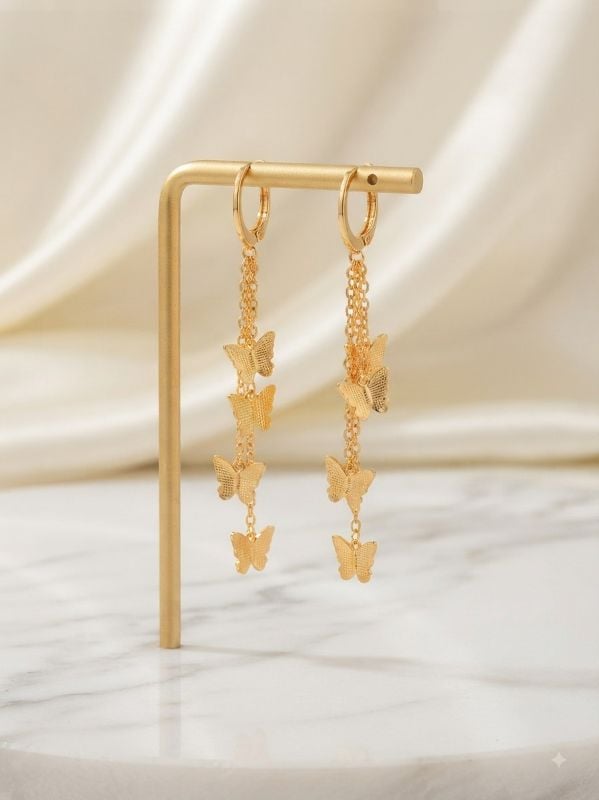 Argollas con dijes de figuras