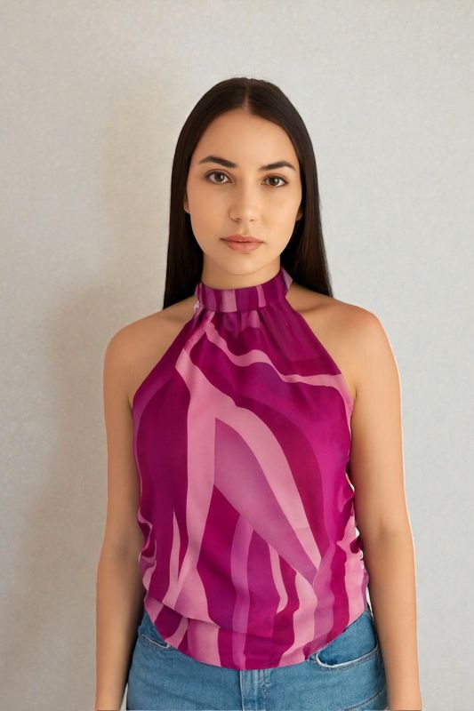 Blusa para dama con escote