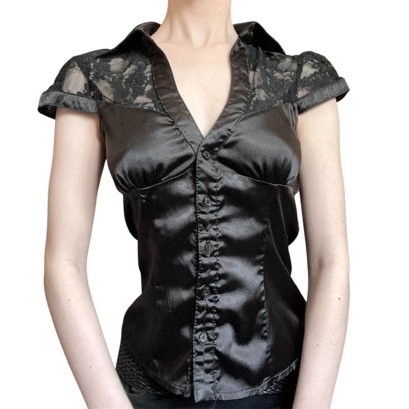 Camisa negra de satén