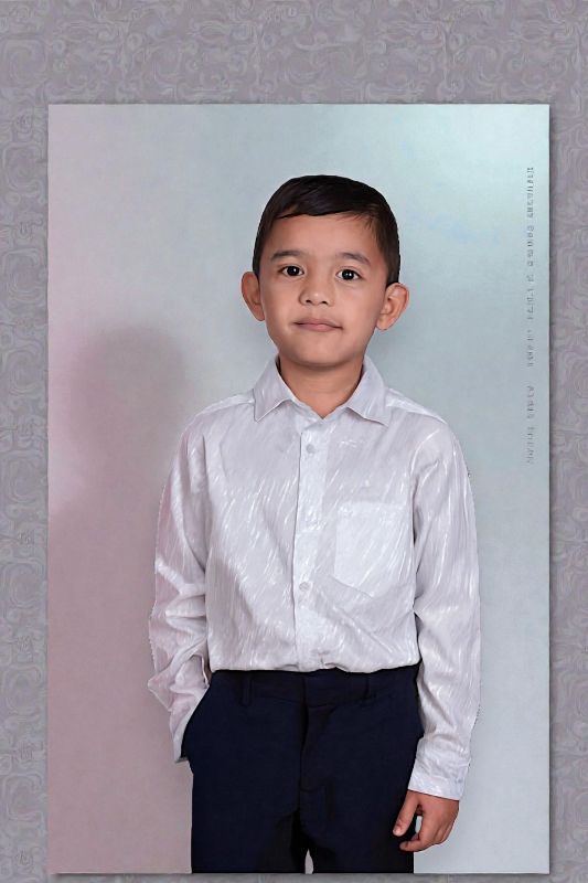 Camisa para niños con hilos metalizados