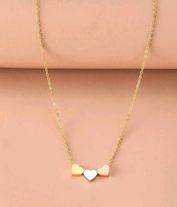 Cadena triple corazón cartier