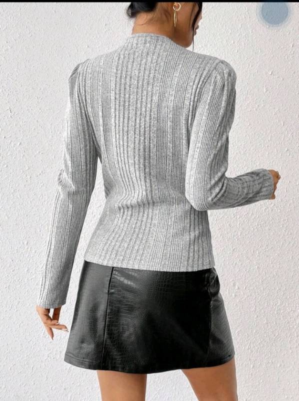 Sueter para dama con escote SHEIN