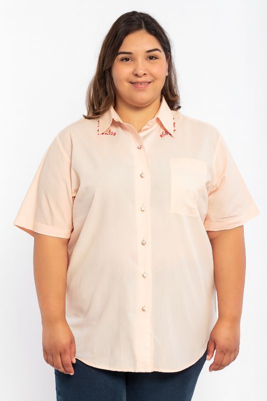 Camisa manga corta con bordado en cuello