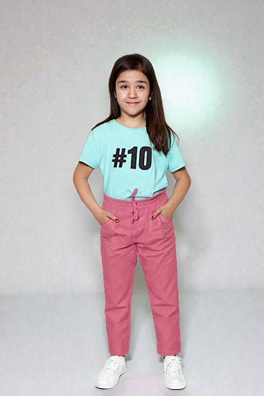 Pantalón para niña con cintura elástica