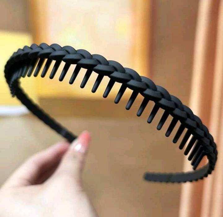 Cintillo de PVC con forma de trenza