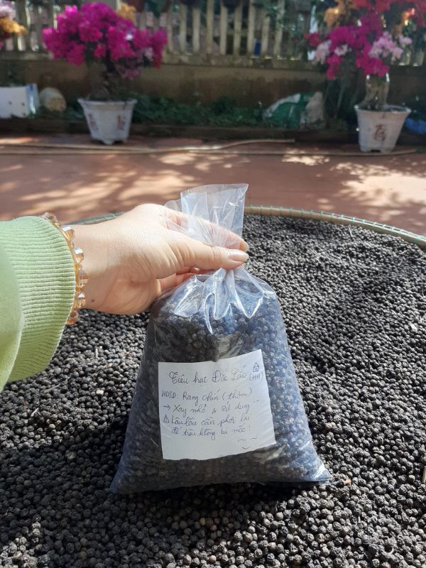 Tiêu đen nhà trồng