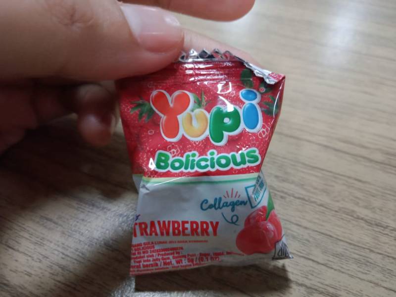 Yupi Bolicious Strawberry