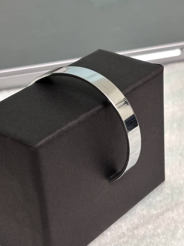 Vanta Cuff Silver