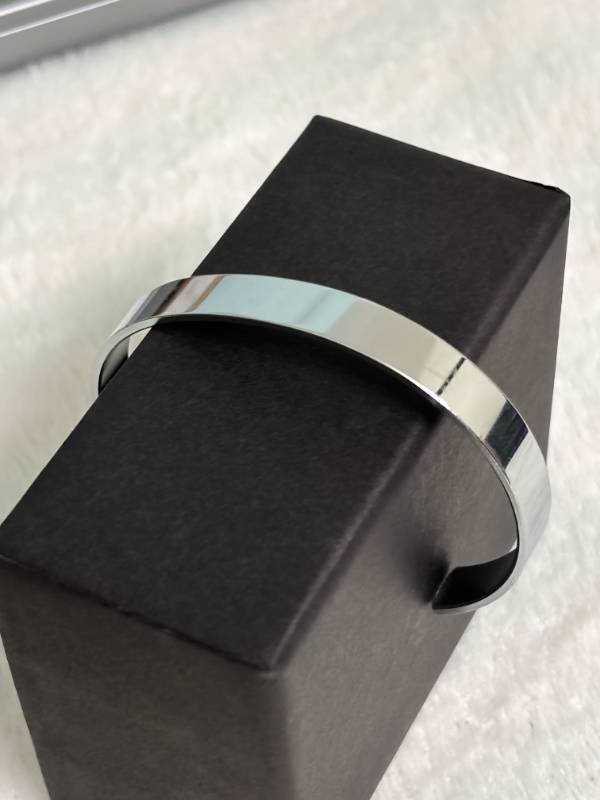 Vanta Cuff Silver