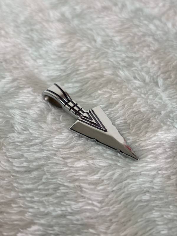 Stylish Arrow Shape Pendant