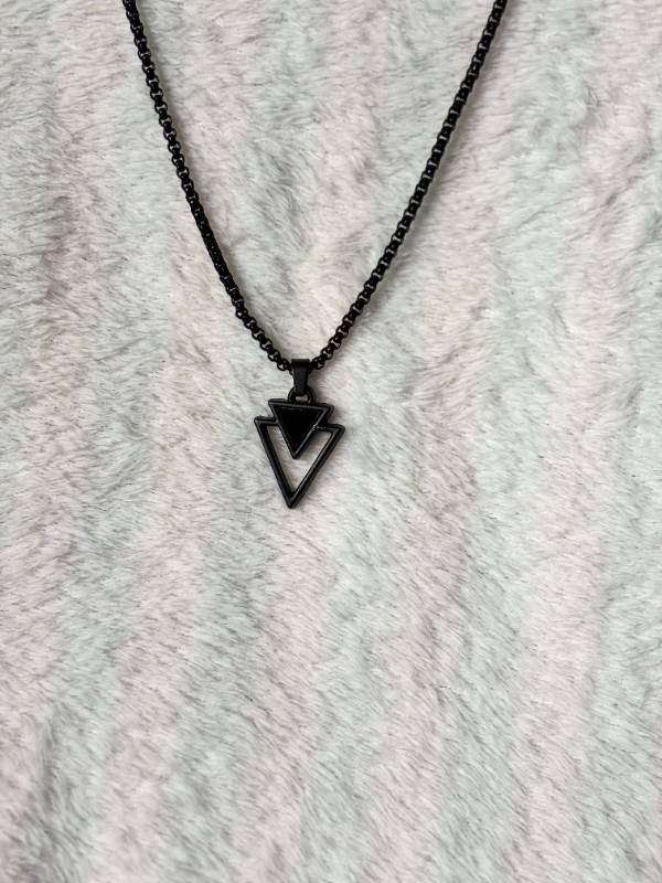Triangle Pendant Black