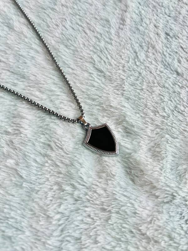 Black Sheild Rolo Chain Necklace