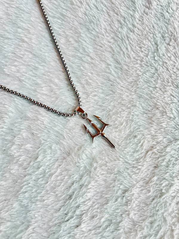 Trishul Rolo Chain Necklace