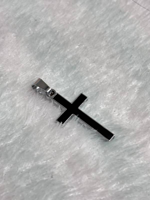 Cross Pendant Small