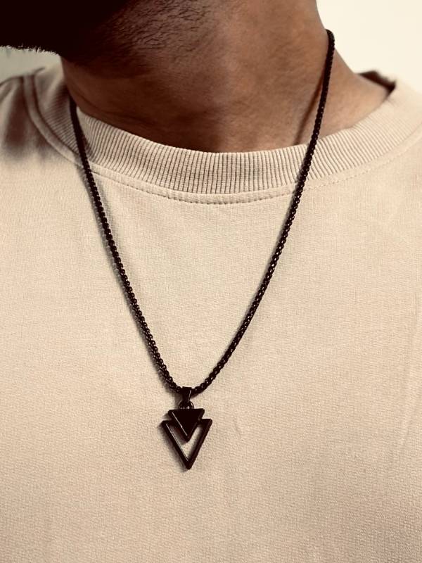 Triangle Pendant Black