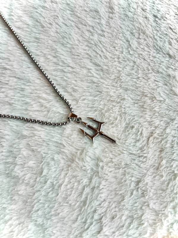 Trishul Rolo Chain Necklace