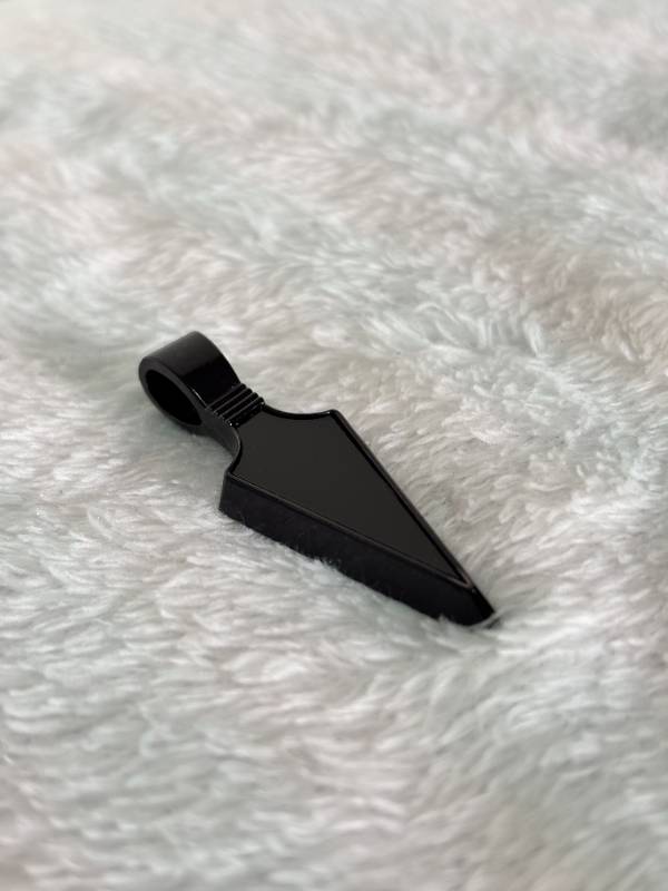 Stylish Uniqon Shape Pendant
