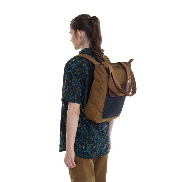 910008908 WS DARLING TOTE BACKPACK
