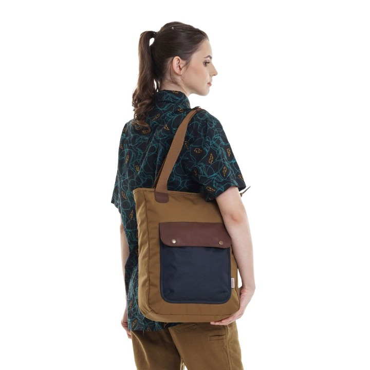 910008908 WS DARLING TOTE BACKPACK