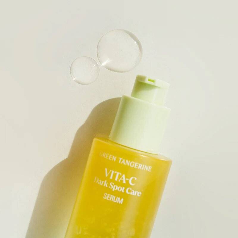 Green Tangerine Vita C Dark Spot Care Serum