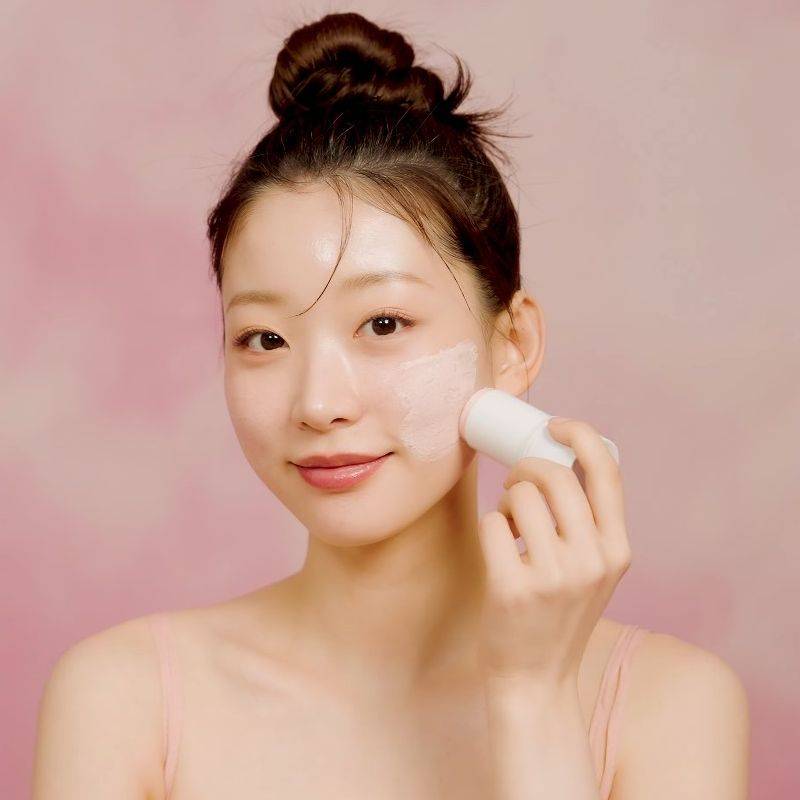 Madagascar Centella
Poremizing Quick
Clay Stick Mask