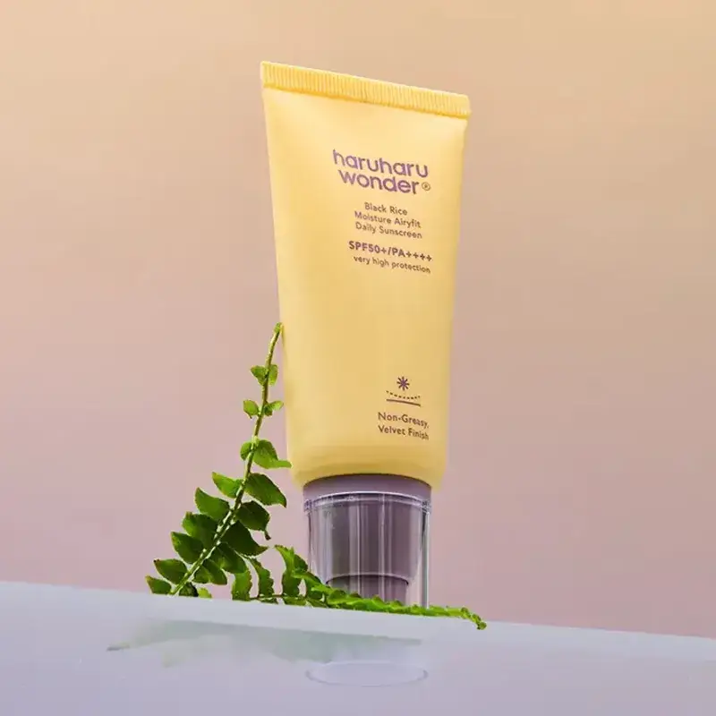 Black Rice Moisture Airy
Daily Sunscreen