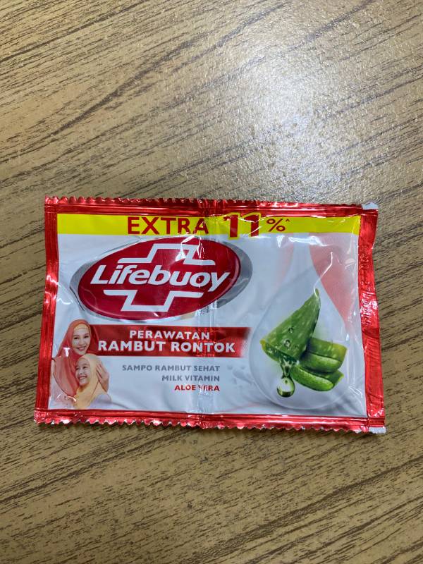 Lifebuoy Shampoo Merah