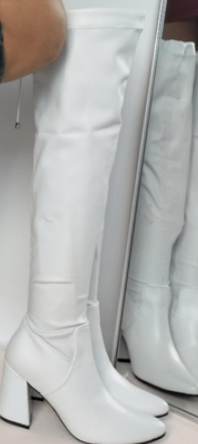 Referencia Paquita strech puntuda  blanca