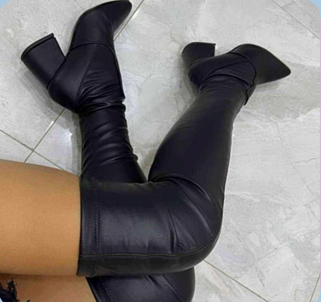 Referencia Paquita strech puntuda