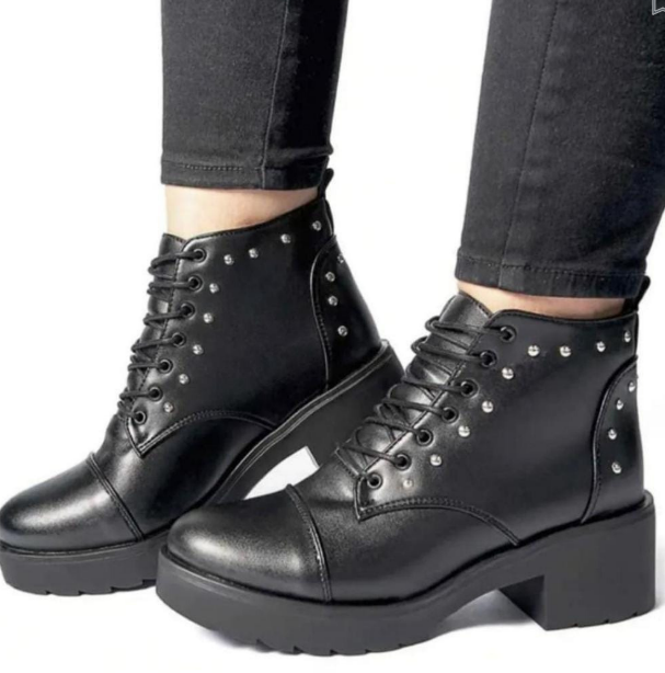 Referencia Militar taches