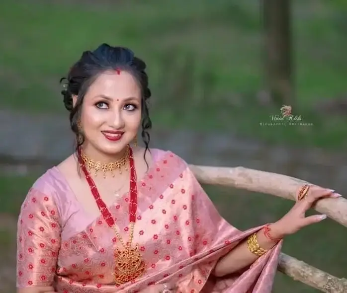 PURE SILK ZARI WOWAN MIX PATH ASSAME TREDITIONAL MEKHELA SADOR