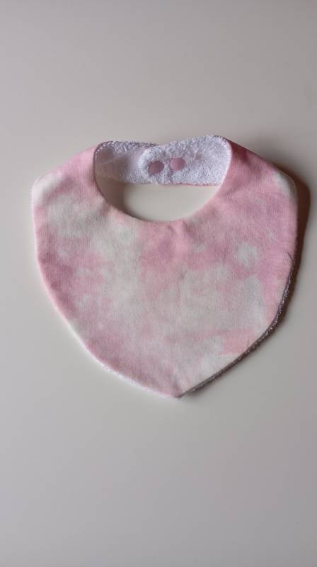 Babero bandana rosa batik