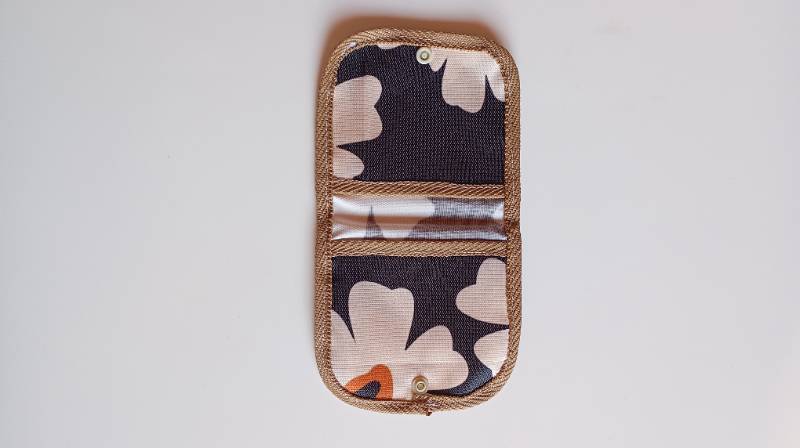 Estuche íntimo flores grandes