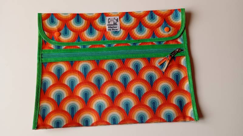 Sobre A4 colore con cierre