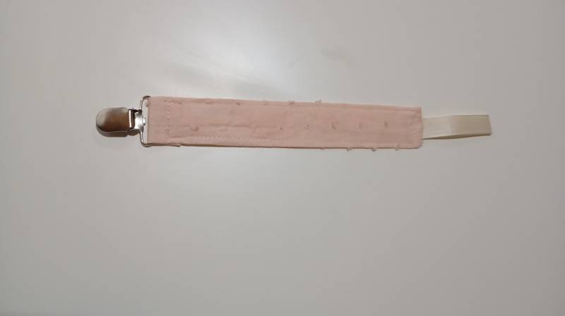 Porta chupete rosa broderi