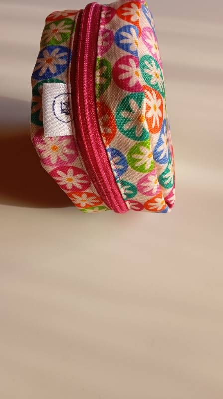 Neceser cubo margaritas de colores