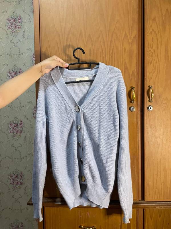 Cardigan Rajut Abu No Brand