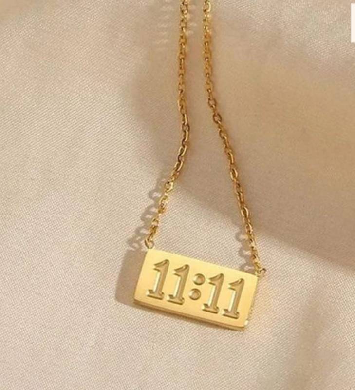 11:11 Angel make a wish pendant