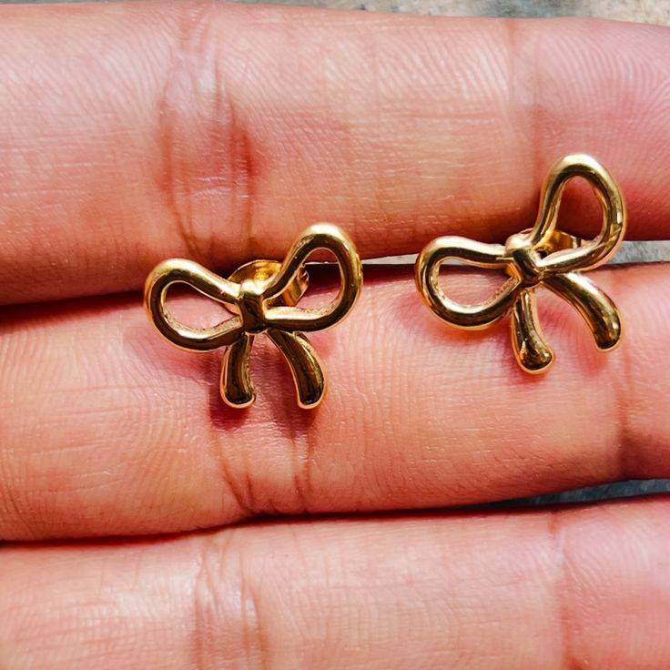 Infinity bow earings