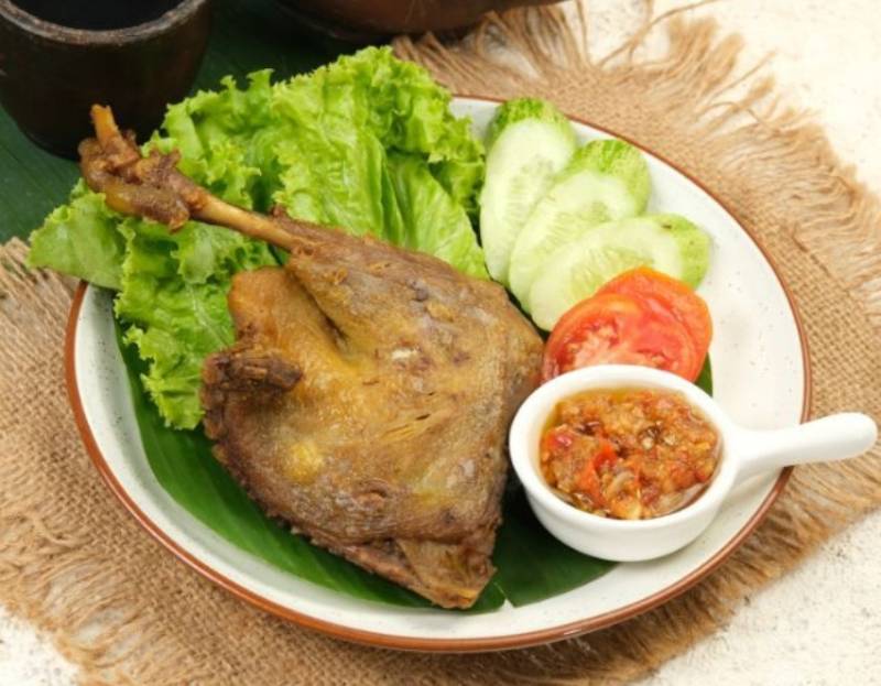 Bebek Goreng