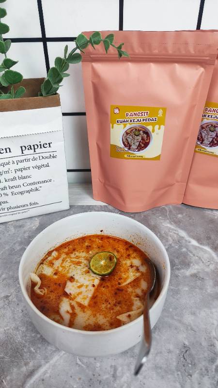 Pangsit Bunting Kuah Chili Oil