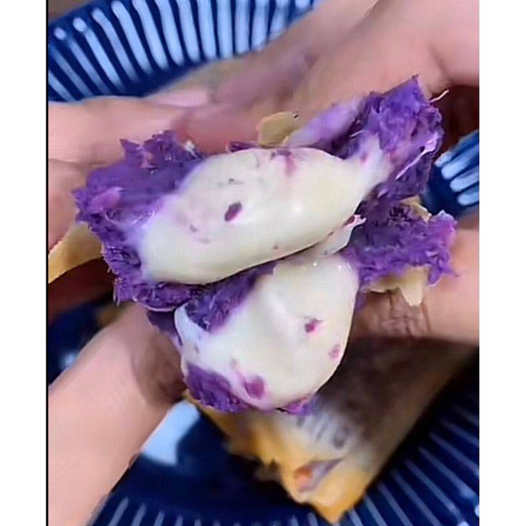 Lumpia Ubi Keju / 3 Pcs