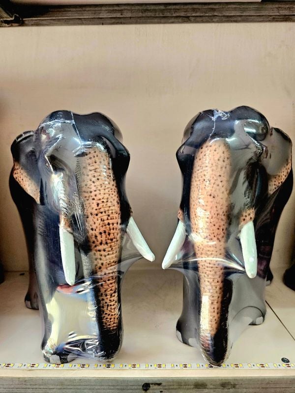 Elephant 10 inch