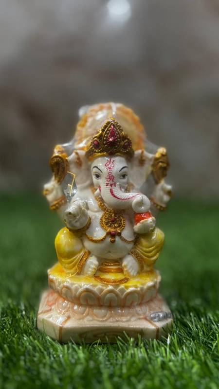 Ganesh medium