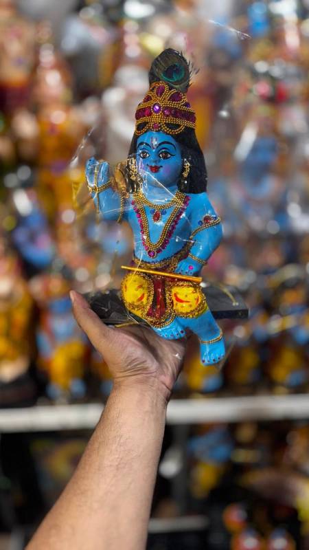 Swing Krishna-Hanging