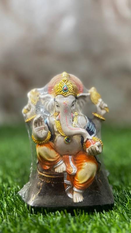Ganesh Sitting
