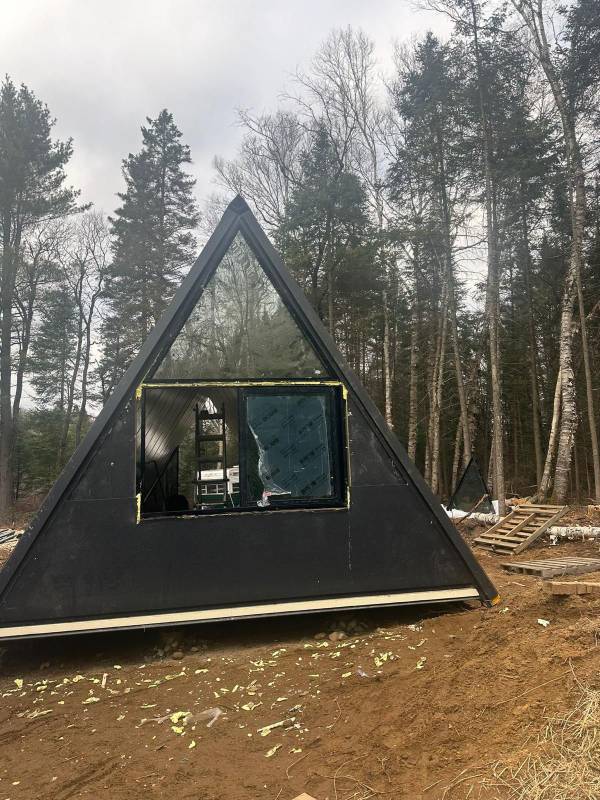 Triangular "Frame Tiny Homes"